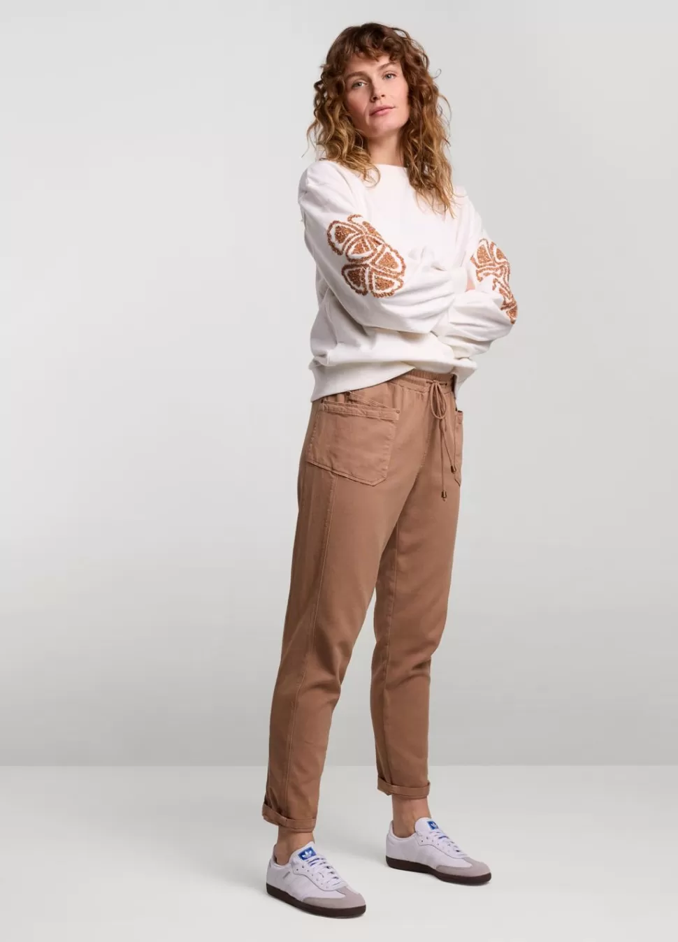 Summum Woman Soepelvallende Chino | Vrouwen Broeken & Jumpsuits